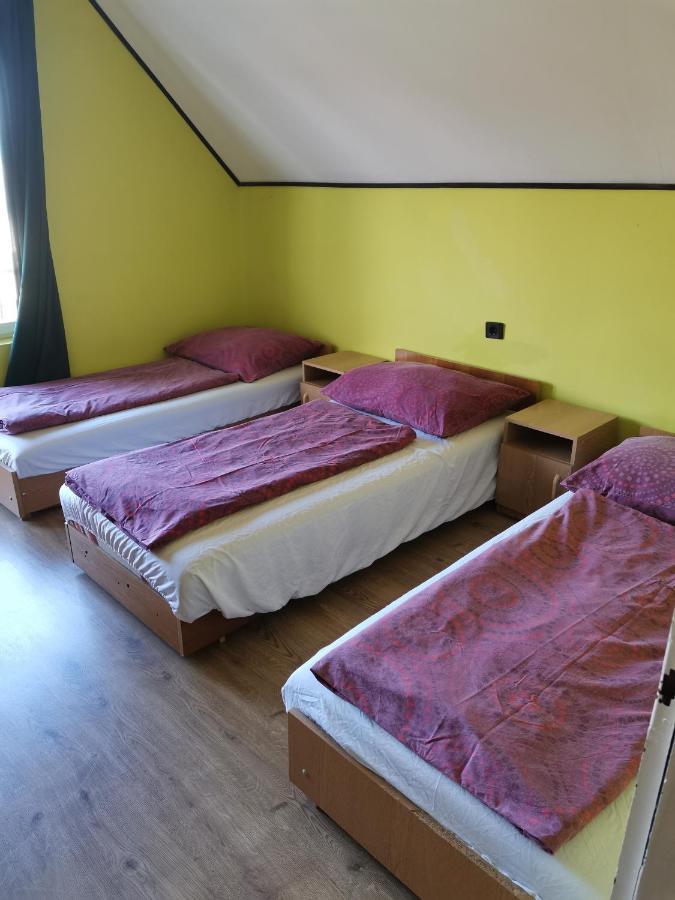 Roland Apartman Apartment Балатонлеле Екстериор снимка