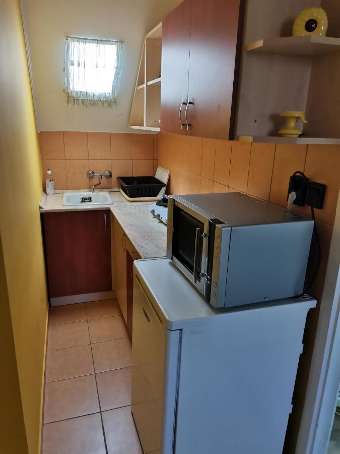 Roland Apartman Apartment Балатонлеле Екстериор снимка